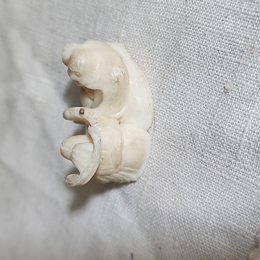 Vtg Jocar Netsuke Resin Art - Picture 3 of 5
